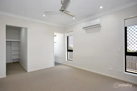 Property photo of 30 Kerrisdale Crescent Beaconsfield QLD 4740