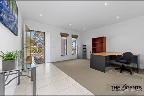 Property photo of 76 Everholme Drive Truganina VIC 3029