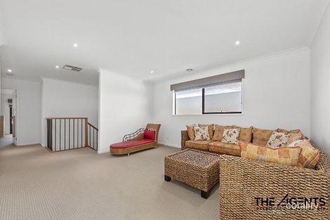 Property photo of 76 Everholme Drive Truganina VIC 3029