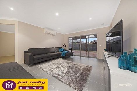 Property photo of 10 Galenia Street Cranbourne North VIC 3977