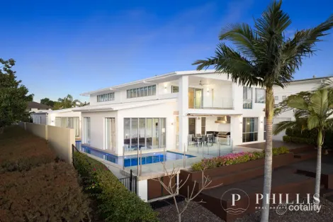 Property photo of 2030 The Circle Hope Island QLD 4212