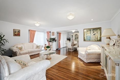 Property photo of 13 Warrick Court Avondale Heights VIC 3034