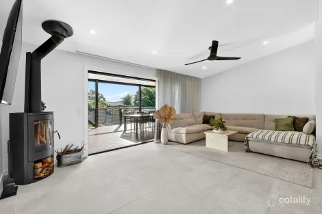 Property photo of 6 Pinyary Close Kincumber NSW 2251