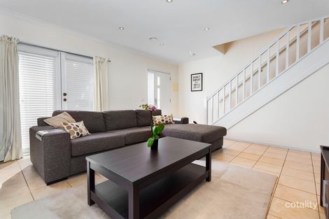 Property photo of 7 Howlett Street Kensington VIC 3031