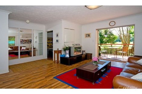 Property photo of 2/70 Jellicoe Street Coorparoo QLD 4151