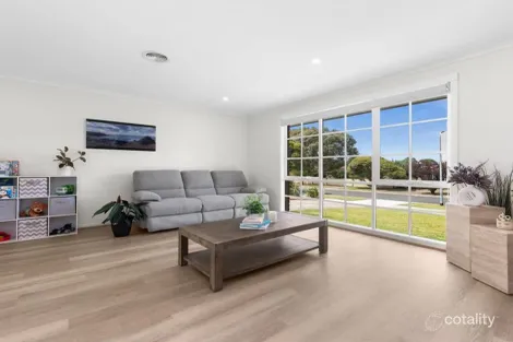 Property photo of 25 Melaleuca Road Mount Martha VIC 3934