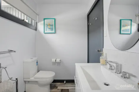 Property photo of 128 Flinders Street Beauty Point TAS 7270