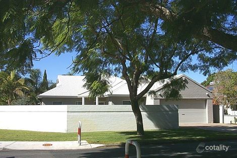 26 Reynolds Rd, Applecross, WA 6153