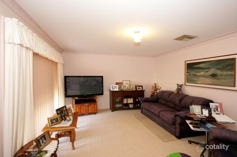 Property photo of 22 Kimba Drive Glenfield Park NSW 2650