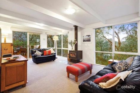 Property photo of 26 Elm Crescent Eltham North VIC 3095