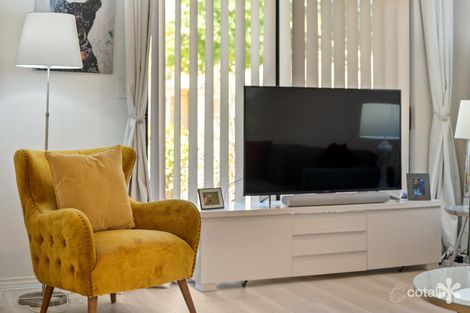 Property photo of 9 The Fairway Jandakot WA 6164