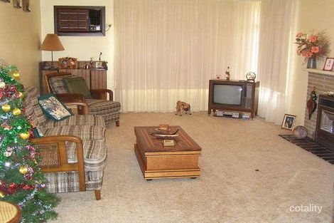 Property photo of 35 Locharn Crescent Keysborough VIC 3173
