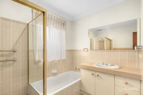 Property photo of 2/1 Rosemount Street Saratoga NSW 2251