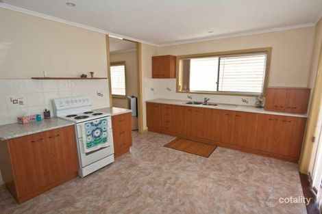 128 Elliott Heads Rd, Avenell Heights, QLD 4670