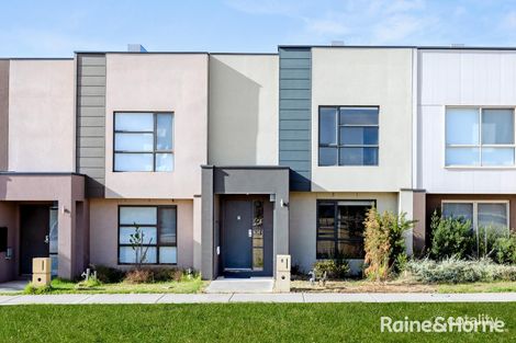 Property photo of 9 Dovetail Walk Tarneit VIC 3029