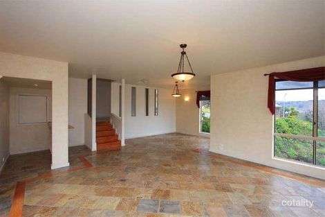 Property photo of 1 Caernarvon Court Wodonga VIC 3690