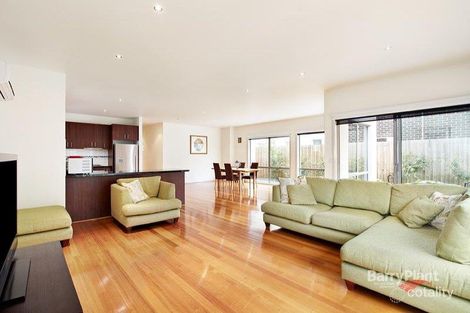 Property photo of 2 Sentinel Way Doncaster VIC 3108