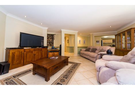 Property photo of 9 Tee Trees Boulevard Arundel QLD 4214