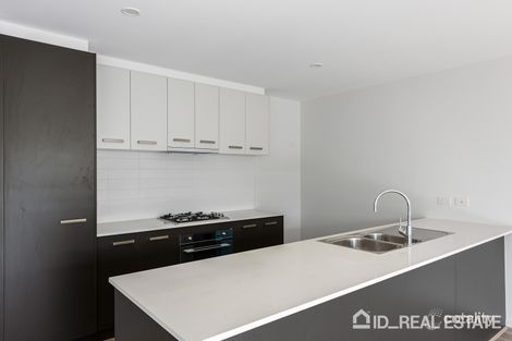 Property photo of 13 Stonewood Circuit Hadfield VIC 3046