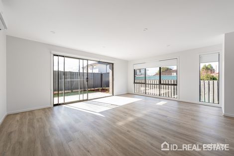 Property photo of 13 Stonewood Circuit Hadfield VIC 3046