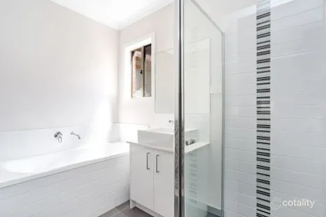 Property photo of 11 Anzacs Way Craigieburn VIC 3064