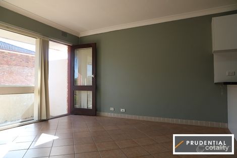 8/60 Lithgow St, Campbelltown, NSW 2560