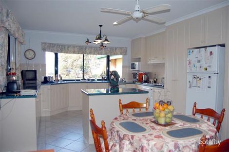 Property photo of 32 Southern Right Crescent Encounter Bay SA 5211