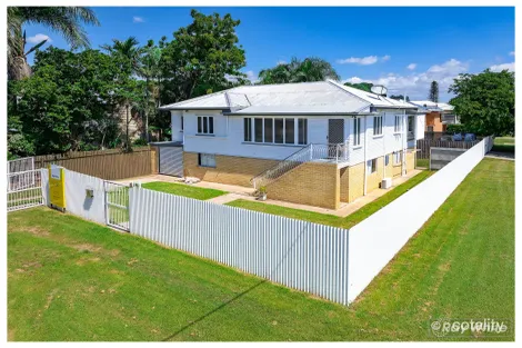 Property photo of 15 Bertram Street Park Avenue QLD 4701