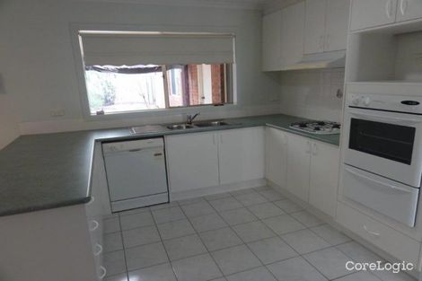 Property photo of 10 Golden Ash Grove Hoppers Crossing VIC 3029
