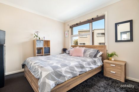 Property photo of 18 Chanticleer Drive Mernda VIC 3754