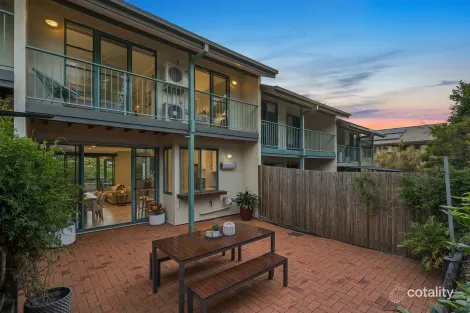 Property photo of 55A Oxford Terrace Taringa QLD 4068