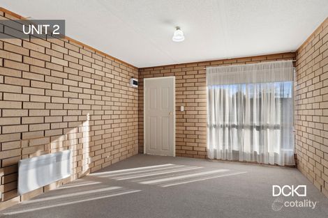 Property photo of 24 Thomas Street Kangaroo Flat VIC 3555