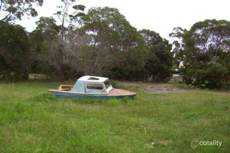 17-19 Camena St, Macleay Island, QLD 4184