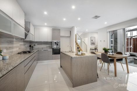 Property photo of 2/1 Munro Avenue Mount Waverley VIC 3149