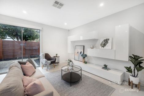 Property photo of 2/1 Munro Avenue Mount Waverley VIC 3149