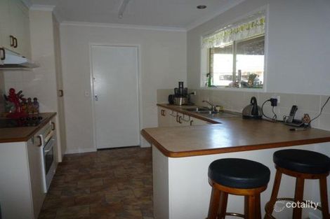 Property photo of 4 Oriole Court Eli Waters QLD 4655