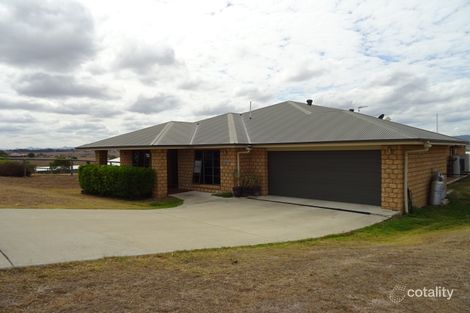 48 Berryman Cct, Hoya, QLD 4310