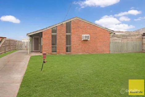 Property photo of 21 Iluka Drive Werribee VIC 3030