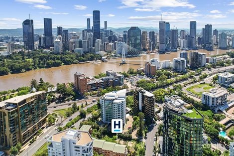 Property photo of 8/41-45 Lambert Street Kangaroo Point QLD 4169