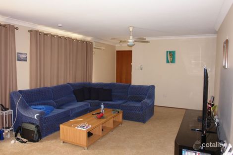 Property photo of 17 Charmian Crescent Watanobbi NSW 2259