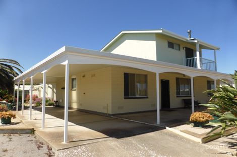 Property photo of 8 Fourth Street Wool Bay SA 5575