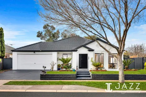 10 MONCRIEFF PDE, POINT COOK, VIC 3030