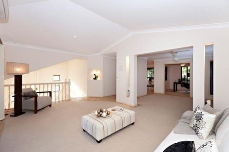 Property photo of 37 Regency Place Kenmore Hills QLD 4069