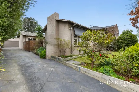 Property photo of 4 Gilbert Street Bulleen VIC 3105