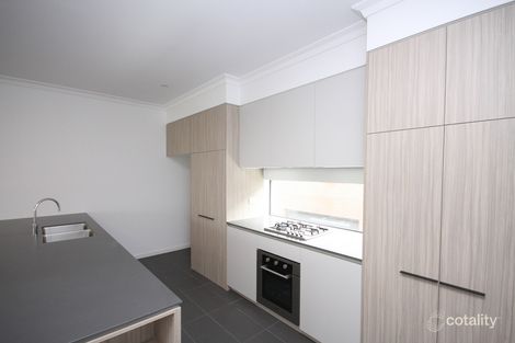 Property photo of 7 Celeste Walk Clayton South VIC 3169