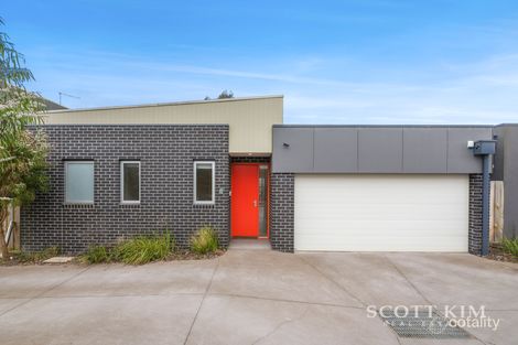 Property photo of 2/12 Leon Avenue Rosebud VIC 3939