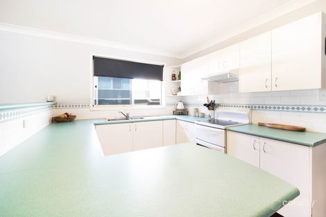 Property photo of 18 Columbia Close Woodrising NSW 2284