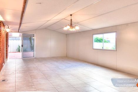 Property photo of 9 Crabtree Street Alexander Heights WA 6064