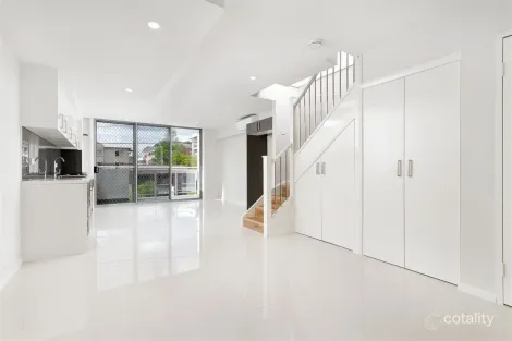 214/12 Fourth Ave, Blacktown, NSW 2148