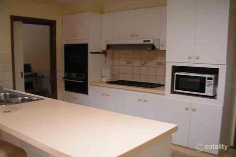 Property photo of 32 Inverness Street Endeavour Hills VIC 3802